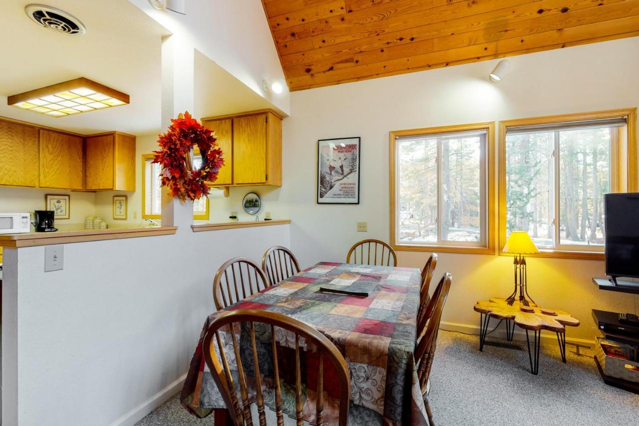 Вилла Poma Lane Soda Springs Экстерьер фото