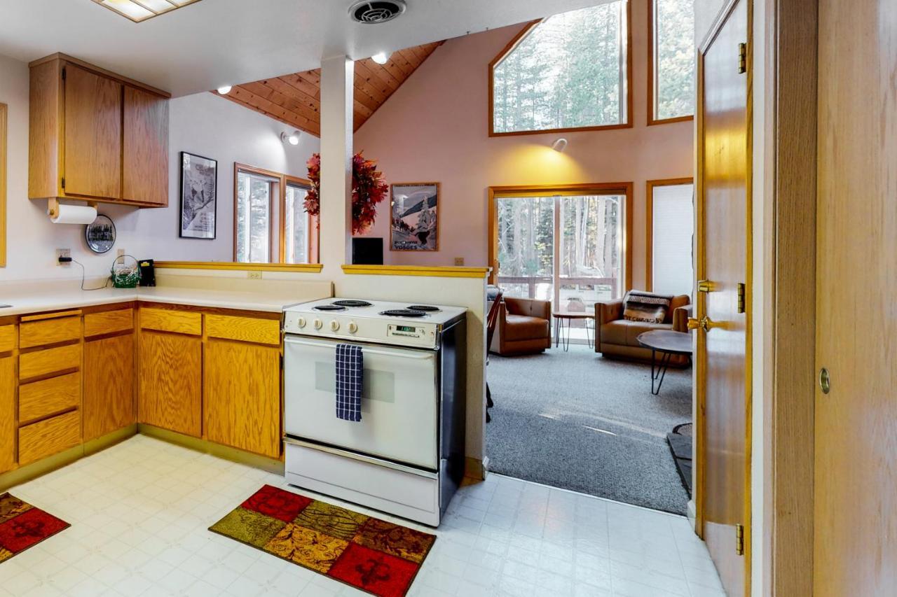Вилла Poma Lane Soda Springs Экстерьер фото